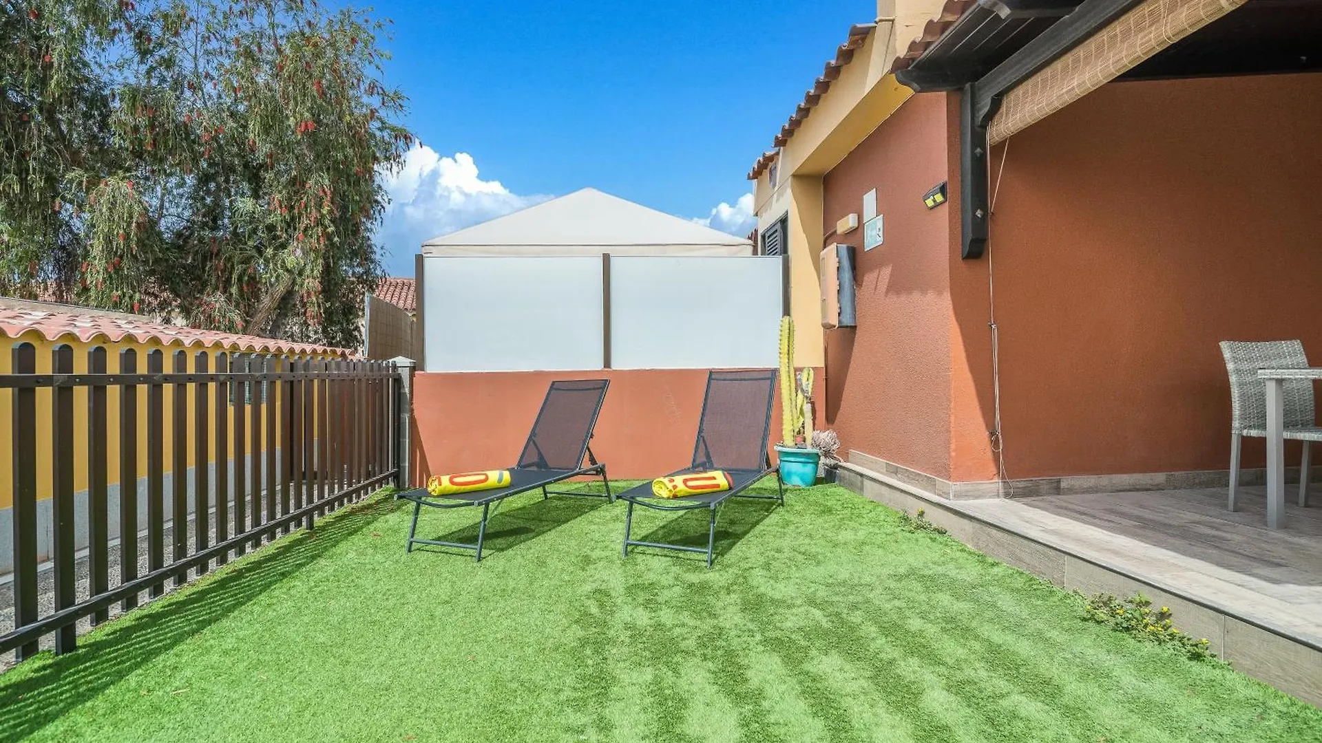 Home2Book Pleasant Bbq Apartment Maspalomas San Bartolomé 0*,  إسبانيا